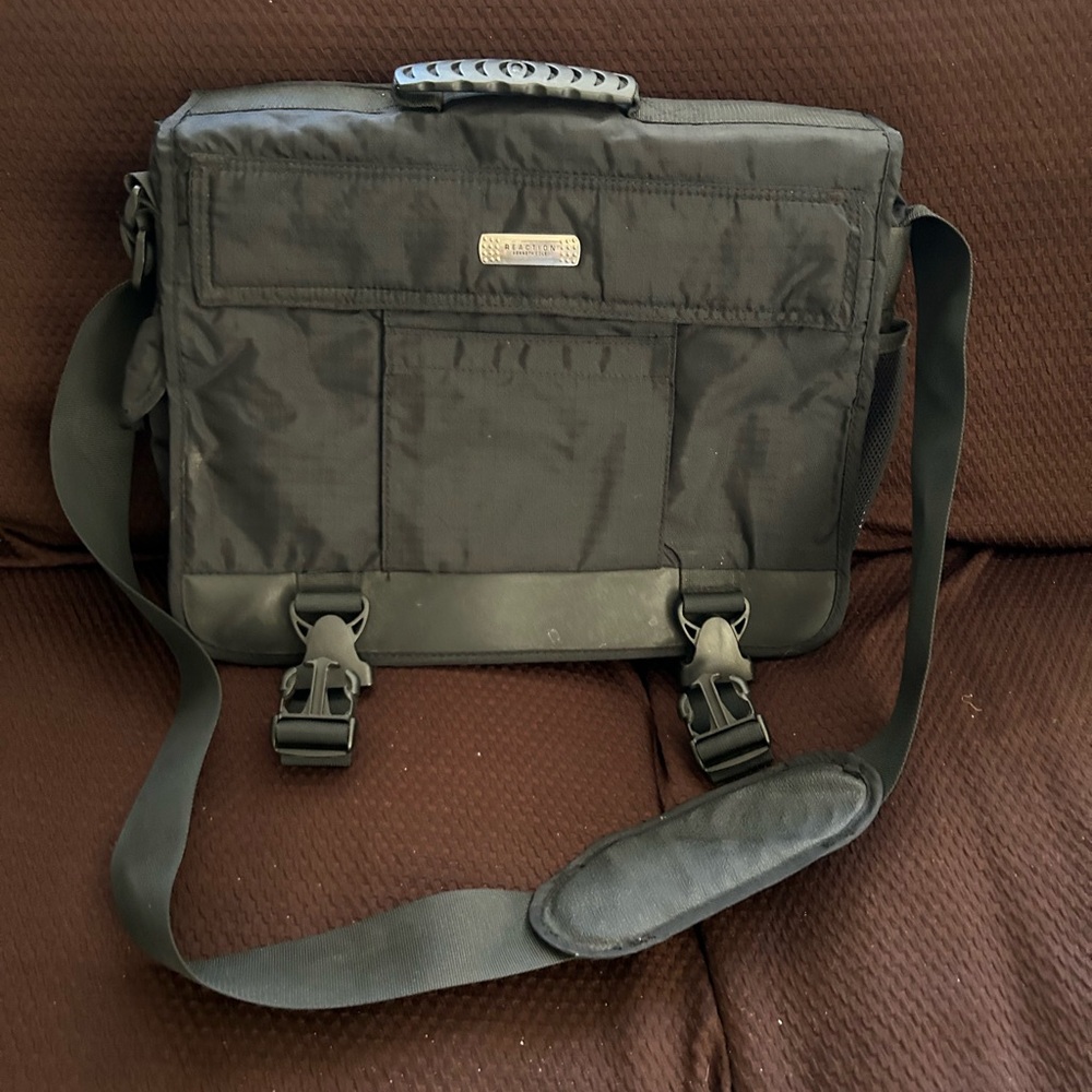 Kenneth Cole Reaction business laptop and tablet Totebag